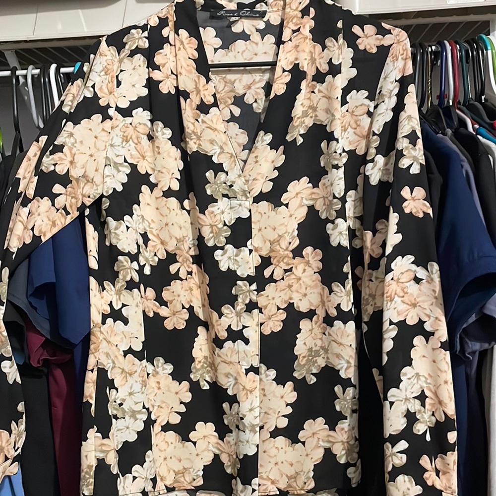 Long sleeve dress shirt